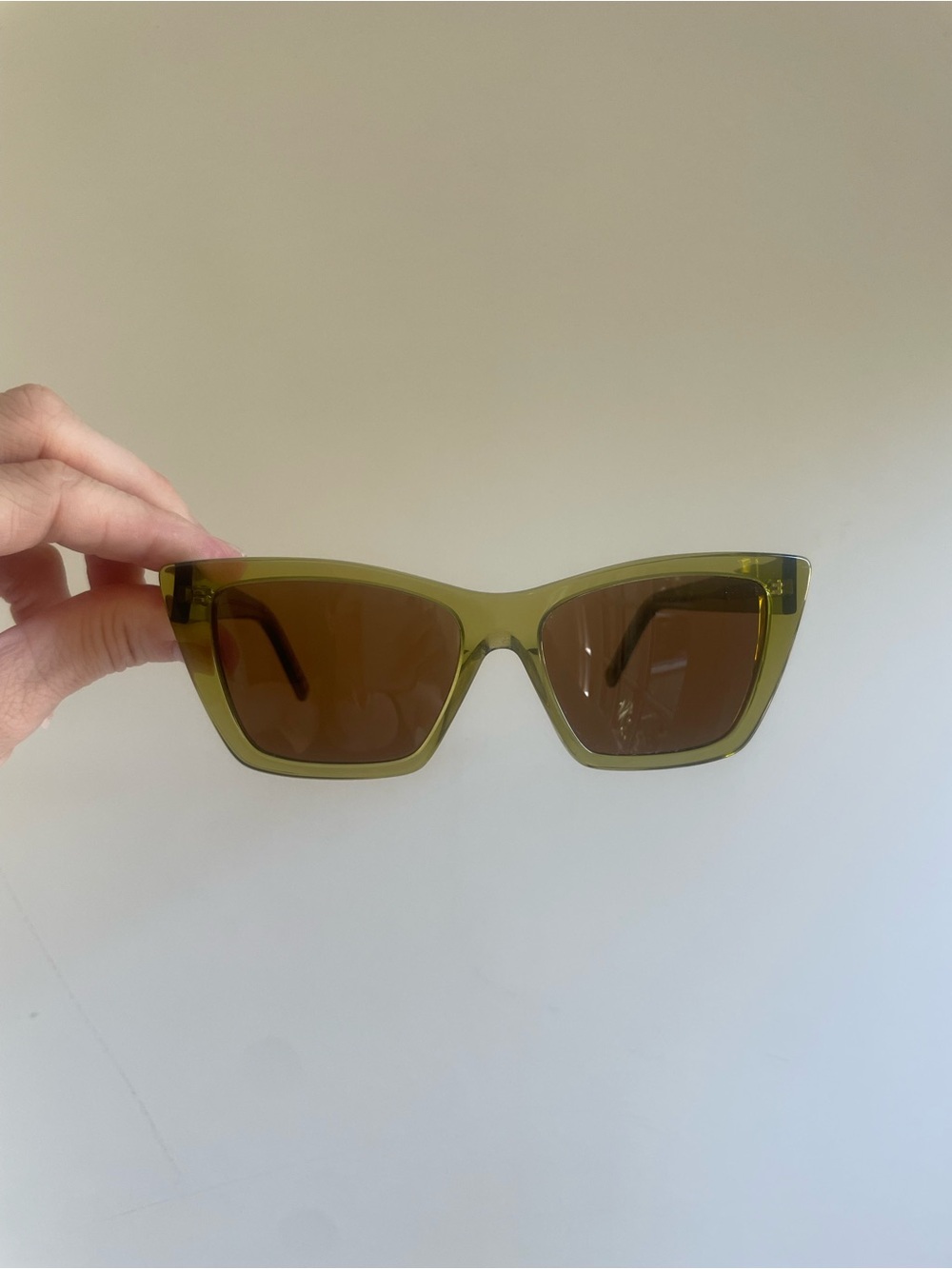 Yves Saint Laurent - SL 276 Mica - Transparent Acid Green - Cateye Sunglasses - Picture 2 of 6
